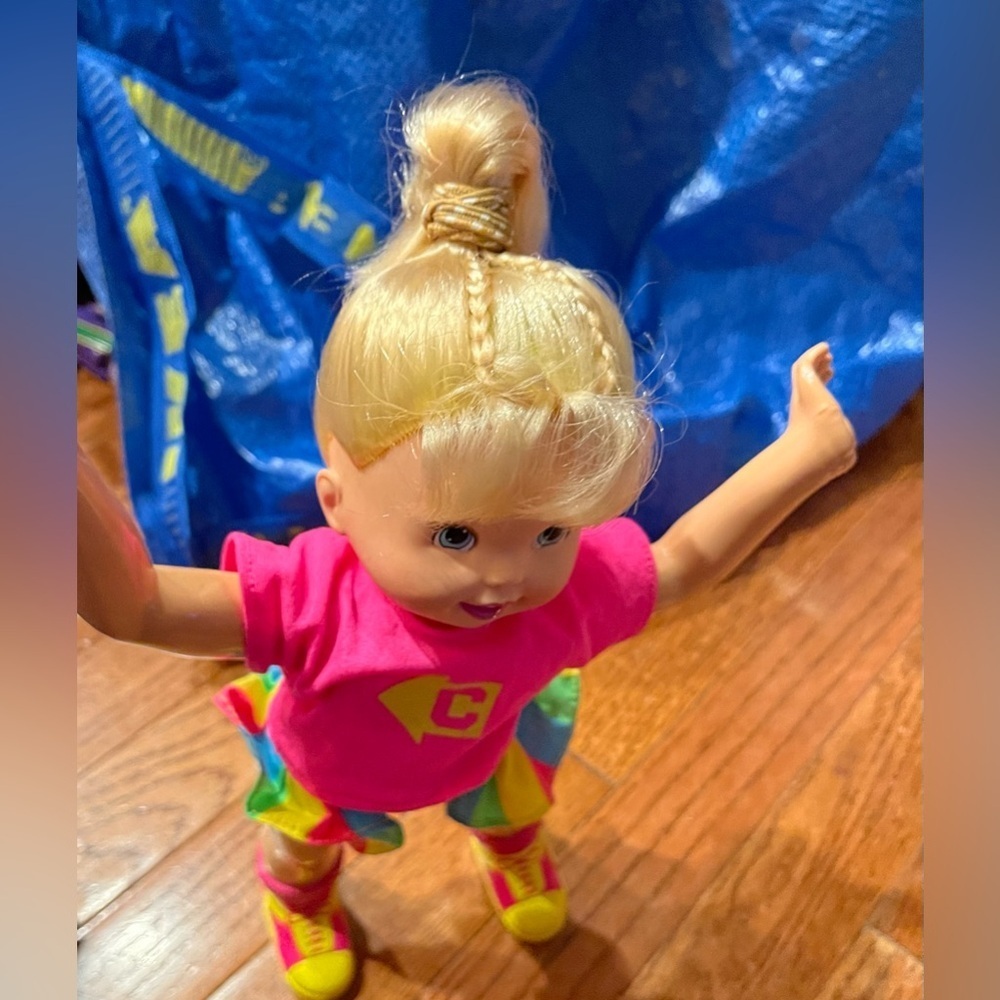 Vintage 1997 ToyBiz Casey Cartwheel Cheerleader Doll Original Clothes